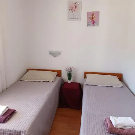 Apartment Visnja Pasman