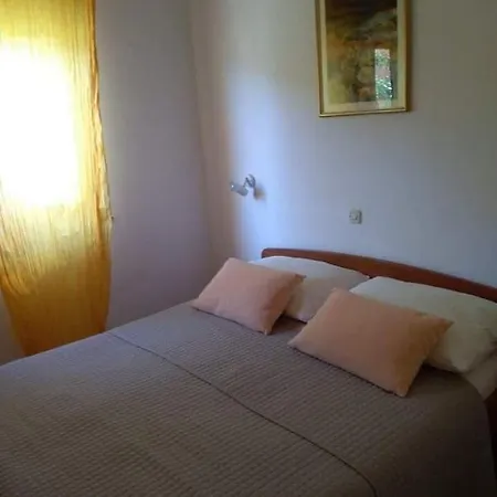 Visnja Apartment Pasman