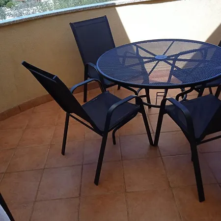 Visnja شقة